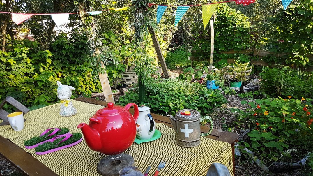 Tea in paradisegarden