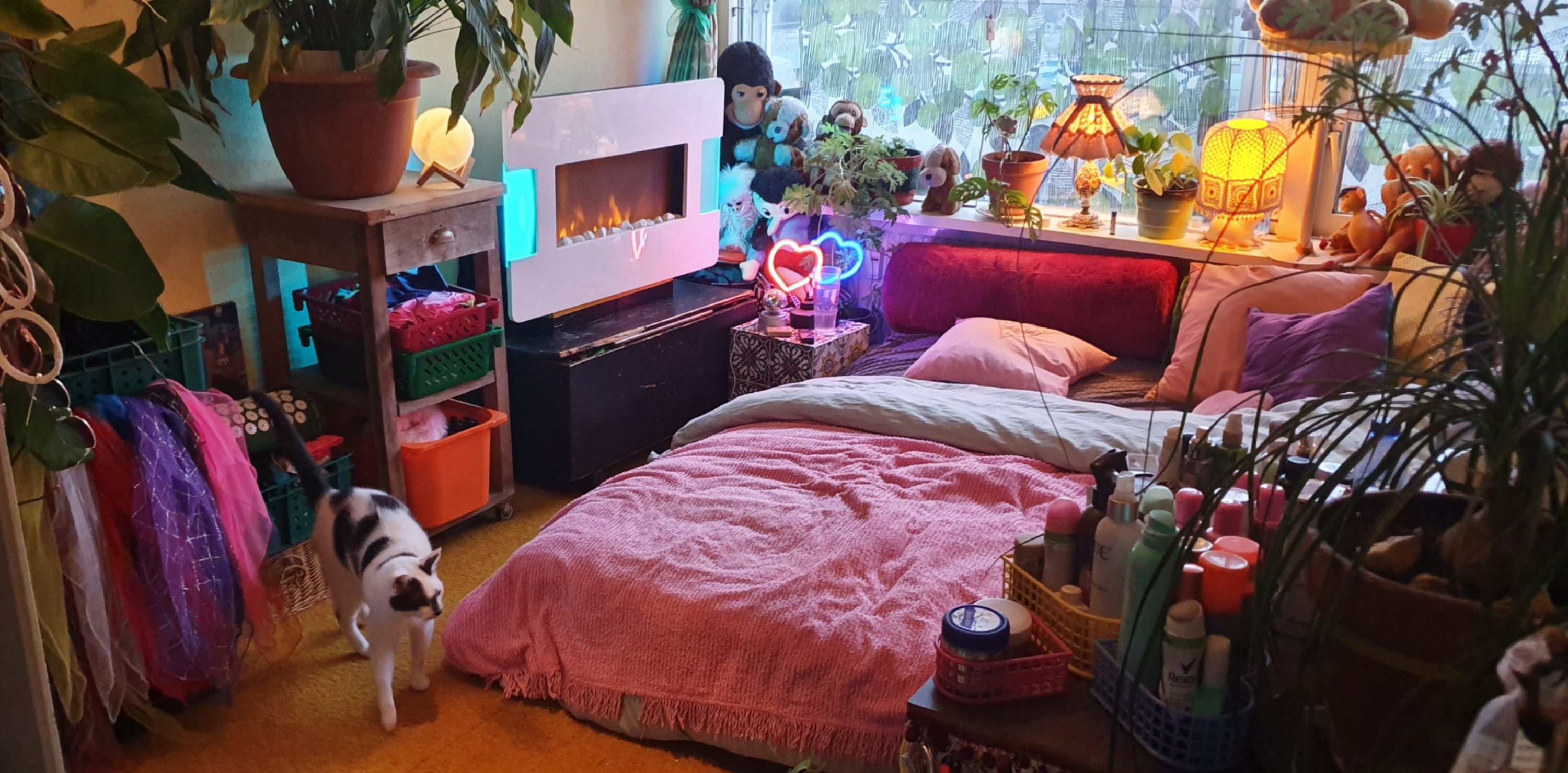 Decorative fireplace